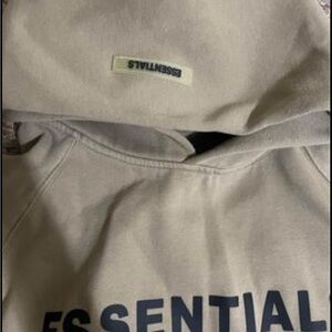 Beige Essentials fear of the gods hoodie        Size Unisex Large, Worn once.